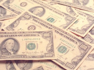 Investors wonder how to react to the falling dolla 