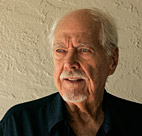 Director Robert Altman poses for a portrait ... 