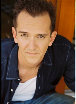
                    Sean Huze.
                                            (Sean Huze)
                                        