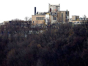 3M plant on the bluffs