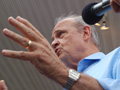Thompson speaks with reporters