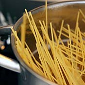 Spaghetti in a pot 