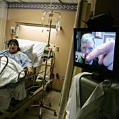 Robot does the rounds at New Jersey hospital 