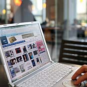 Computer user views website 
