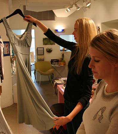 
                BTC Elements owner Summer Bowen previews designers' latest eco-fashion offerings in L.A.'s downtown fashion district.
                                    (Sam Eaton)
                                