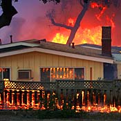 Home burns in wildfire near Fallbrook,Calif. 