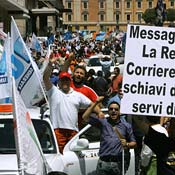 Italian taxi drivers demonstrating in Rome 