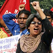Activists protest government's economic policy 