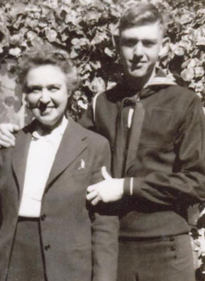 
                    Clark's dad and grandmother.
                                            (Krissy Clark)
                                        
