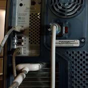 Wiring up the harddrive 