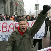 Belarus street and market vendors protest 