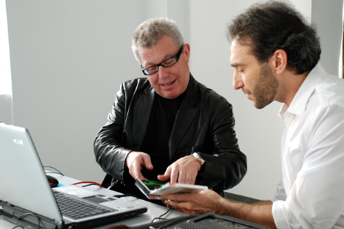 
                    Daniel Libeskind and Weekend America contributor Gideon D'Arcangelo listen to morning music.
                                            (Elan Lipson)
                                        