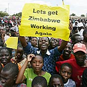 Supporters of presidential candidate Simba Makoni 