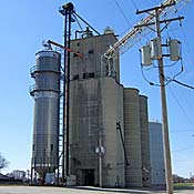 Farmers Elevator Co. in Manteno, Ill. 