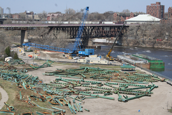 Concrete Segments To Go Up On New I-35W Bridge | Minnesota Public Radio ...