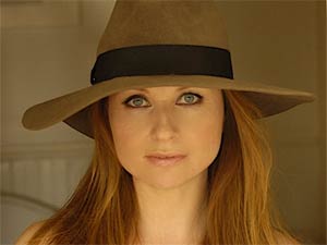 Singer / Songwriter Judith Owen