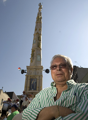 
                    Phillip Manna is the Capo Peranza, the leader of the lifters, for 2007-2008.
                                            (Michael Bocchieri)
                                        