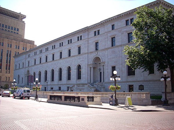 St. Paul Central Library in downtown St. Paul