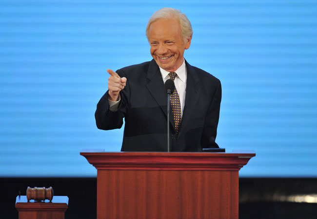 US Senator Joseph Lieberman of Connecticut points to the crowd prior to addressing the Republican National Convention at the Xcel Energy Center in St. Paul, Minnesota, on September 02, 2008.