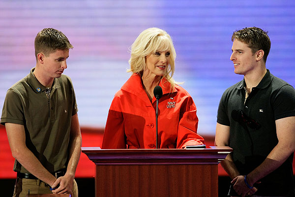 cindy mccain. Cindy McCain and her sons do a