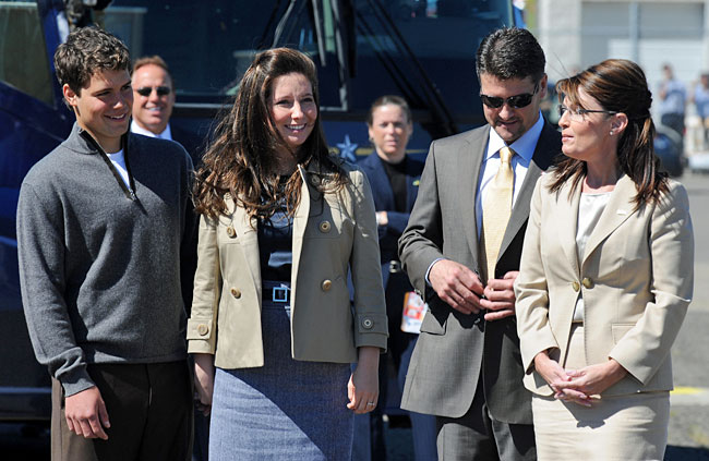 Republican vice presidential candidate Sarah Palin  right  stands