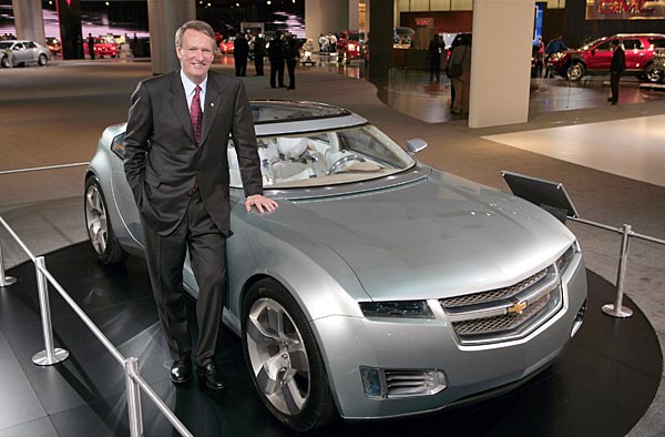 
                General Motors Chairman and CEO Rick Wagoner poses with the Chevrolet Volt electric concept car at an auto show in January. GM will announce today a new $359 million plant in Flint, Mi., to build the engine for the car
                                    (General Motors via Getty Images)
                                