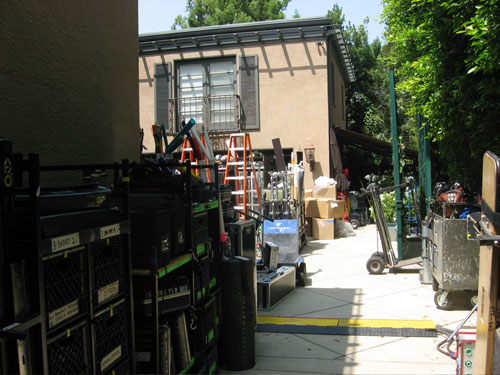 
                Lisa Hutchins' house hosting a shoot for NBC's "Heroes" this summer.
                                    (Eve Troeh)
                                