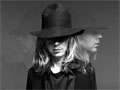 Singer / Songwriter Beck