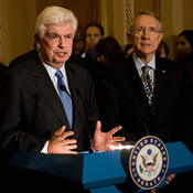 Senators Chris Dodd and Harry Reid 