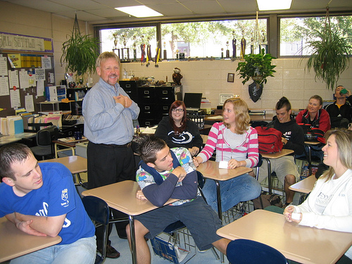 
                Ron Settle's third period econ class at a high school in St. Louis, MO.
                                    (Tess Vigeland)
                                