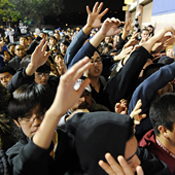 Shoppers rush to get in a BestBuy store at 5 a.m. 