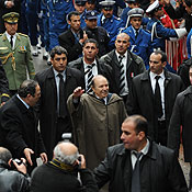 Algerian President Abdelaziz Bouteflika (center) 