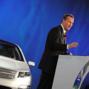 Rick Wagoner at Detroit auto show 