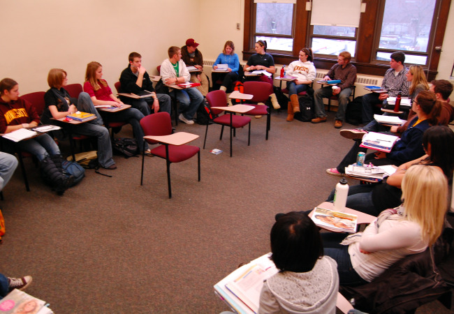 crowded college classroom