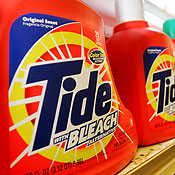 Tide laundry detergent 