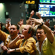 Traders in S&P futures pit 