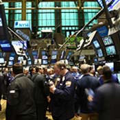 Traders on floor at the New York Stock Exchange 