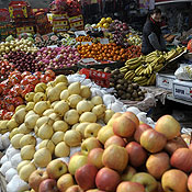 A fruit stand in Beijing. 