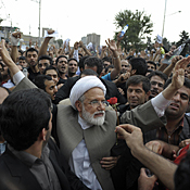 Mehdi Karroubi attends rally in Tehran 