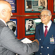 Dr. Zalman Shapiro receives his patent certificate 