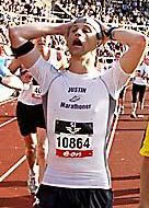 Justin Wolfers finishes the 2008 Stockholm Marathon.