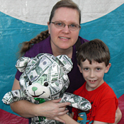 Elizabeth and Xander Lord with fair booty 