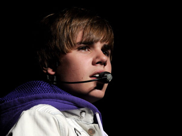 justin bieber hot pics 2011. justin bieber hot 2011