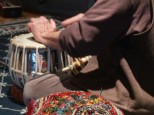 Marcus Wise's hands on his tabla. Marcus Wise's hands on his tabla.