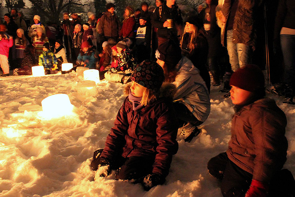 Luminary crowd