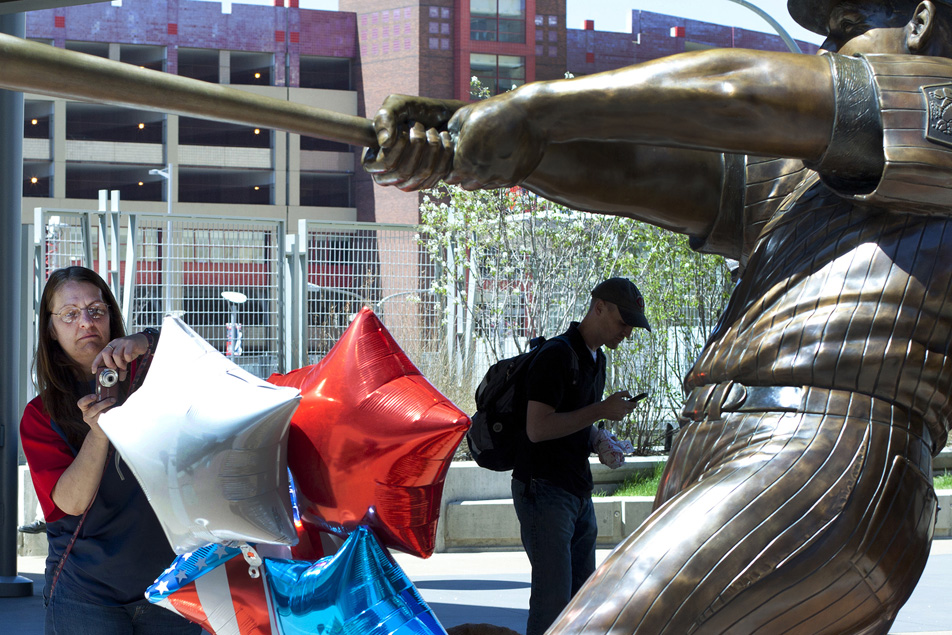 Harmon Killebrew statue