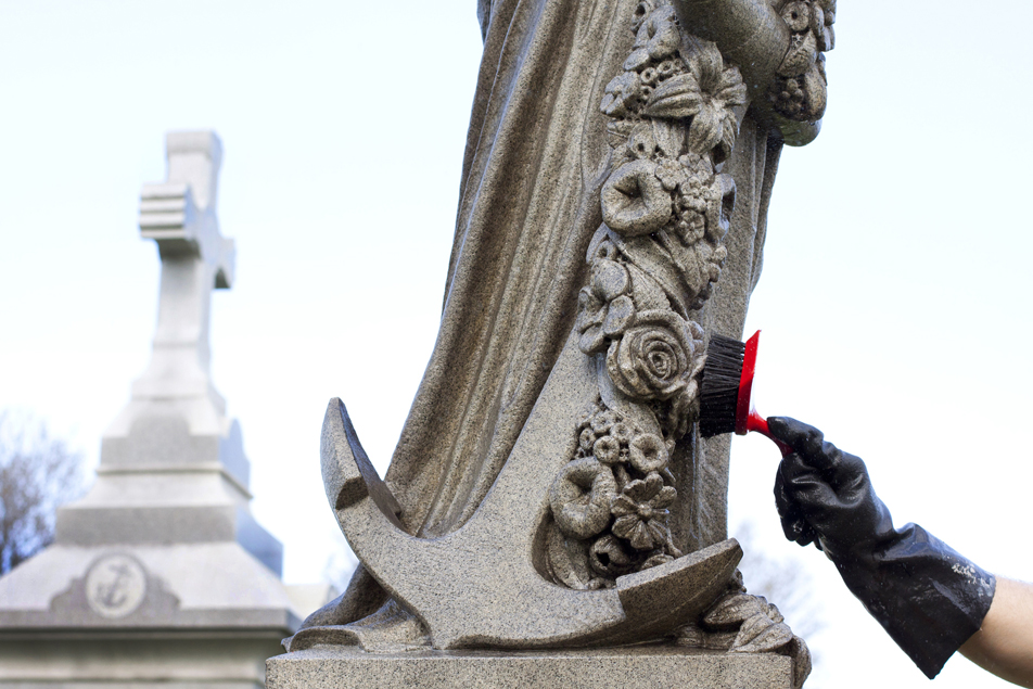Grave grooming