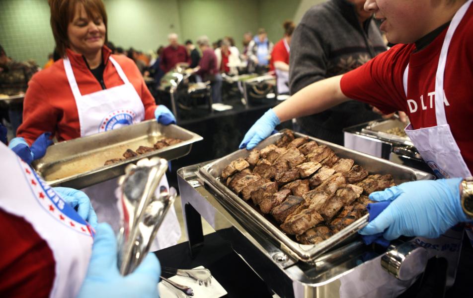 Serving steaks