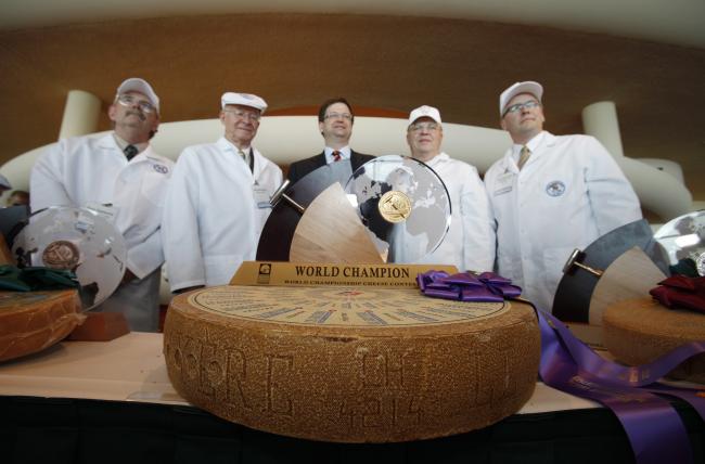http://images.publicradio.org/content/2012/03/07/20120307_world-championship-cheese-contest_33.jpg