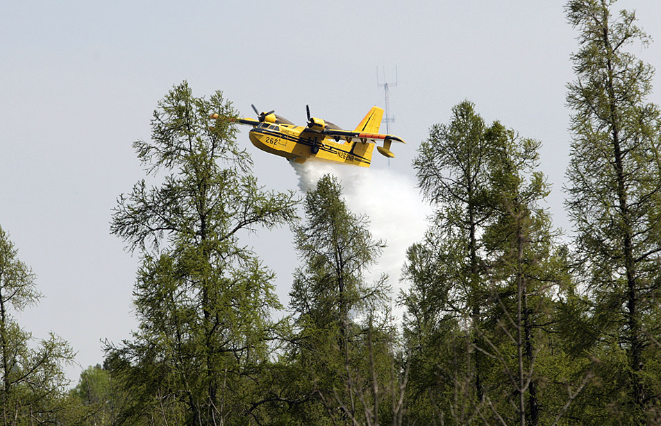 Tanker plane